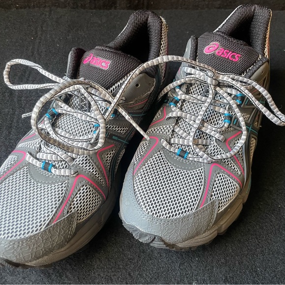 Brand new ASICS - Picture 7 of 9